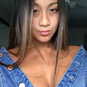 Meet your Posher, Marisa